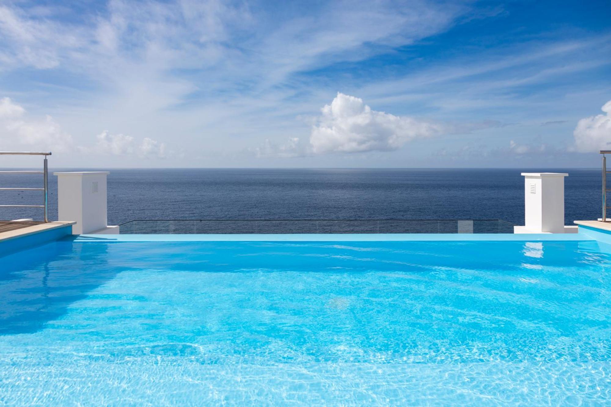 3 Bdr Aprt, Amazing Seaview, Rooftop Pool - Lcgr Praia Kültér fotó