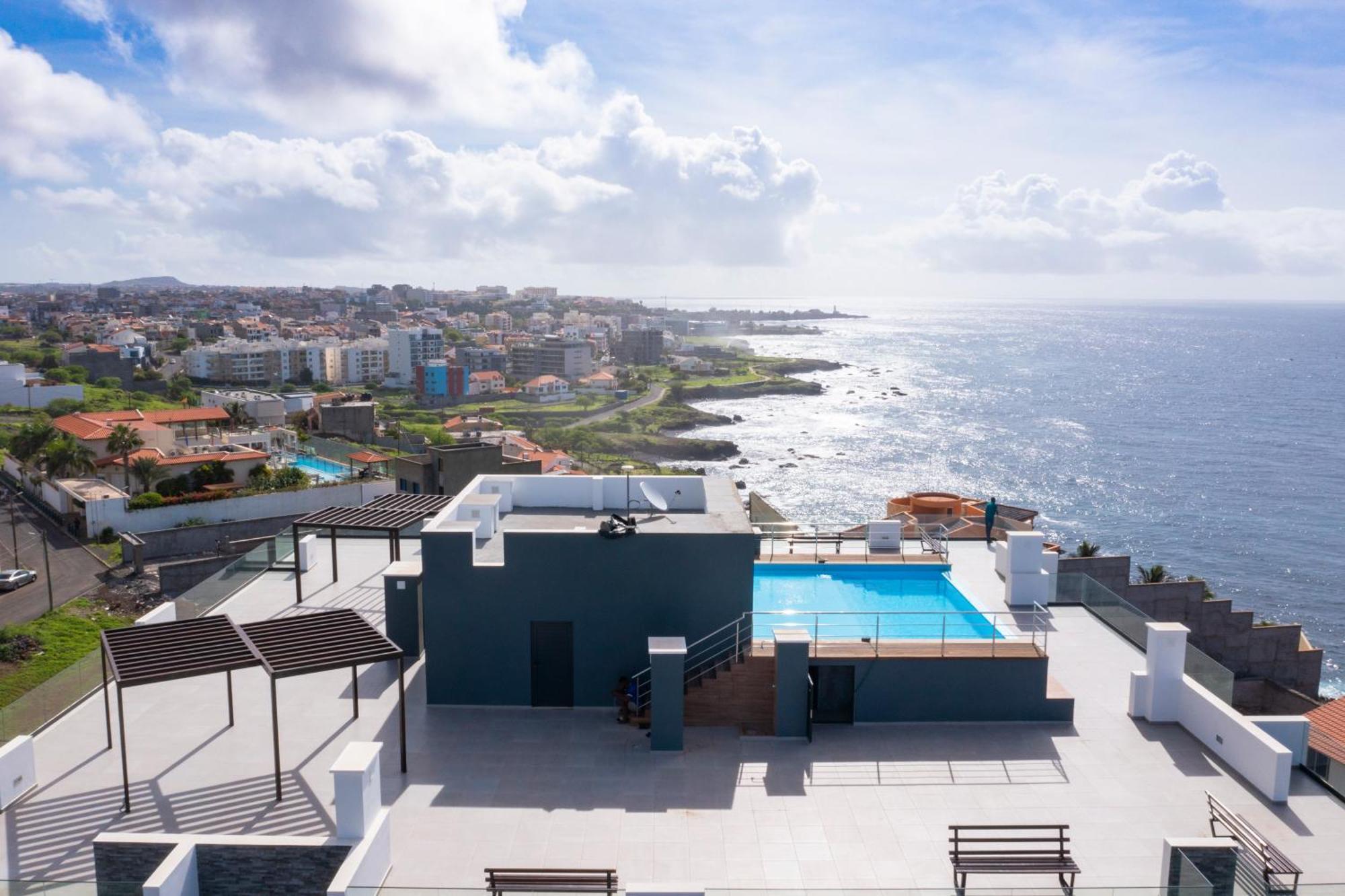 3 Bdr Aprt, Amazing Seaview, Rooftop Pool - Lcgr Praia Kültér fotó