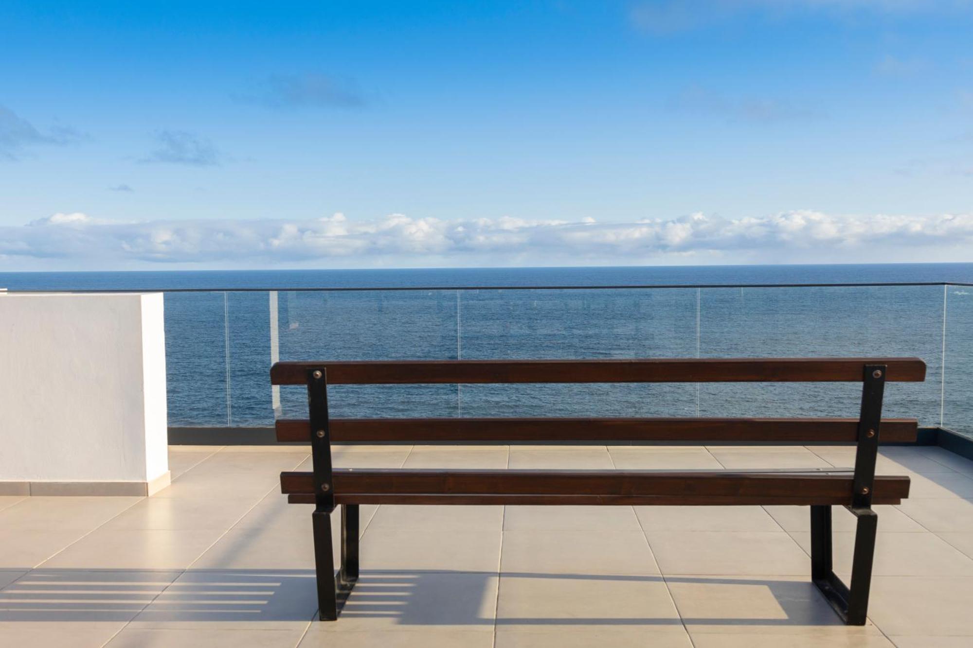 3 Bdr Aprt, Amazing Seaview, Rooftop Pool - Lcgr Praia Kültér fotó