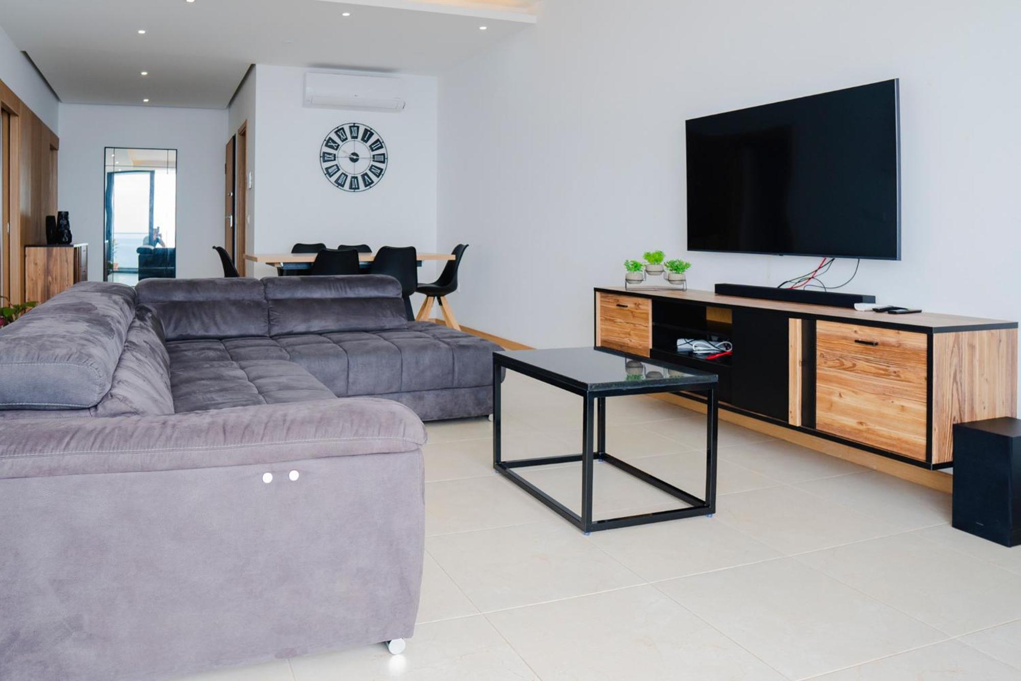 3 Bdr Aprt, Amazing Seaview, Rooftop Pool - Lcgr Praia Kültér fotó